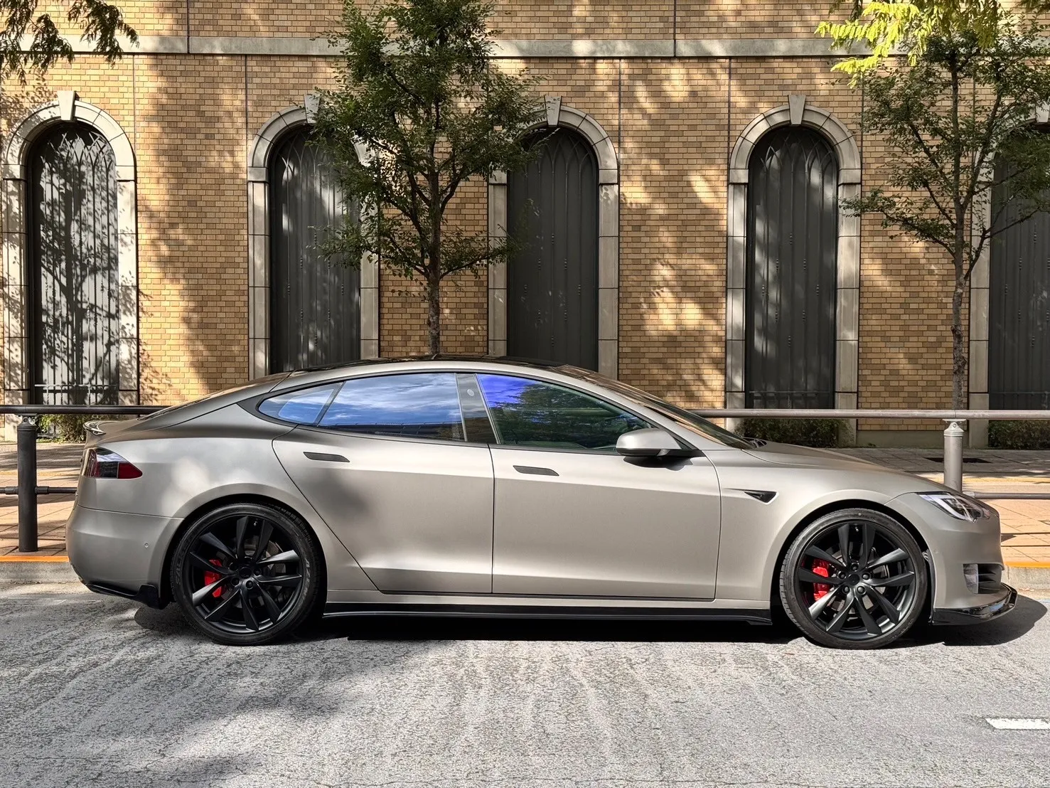 マットグレーアルミニウムの質感