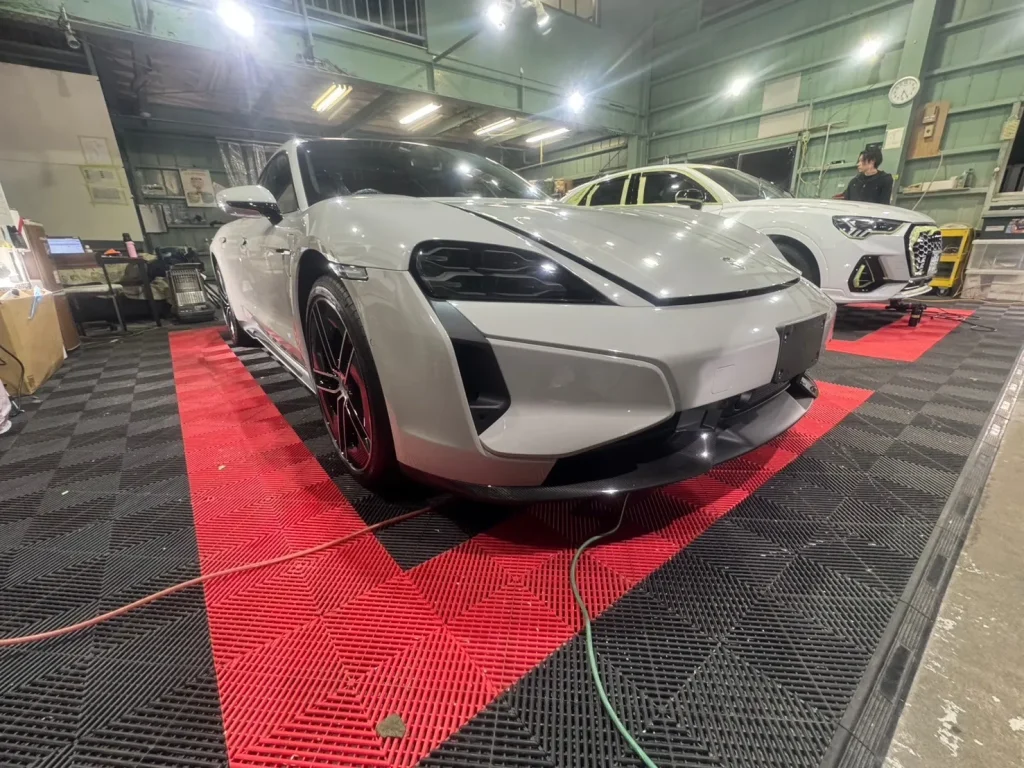 ポルシェ タイカン ターボS施工事例4