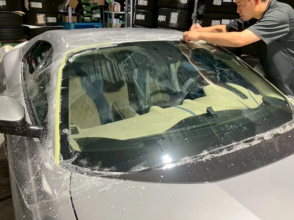 フェラーリ812シルバーの施工事例04