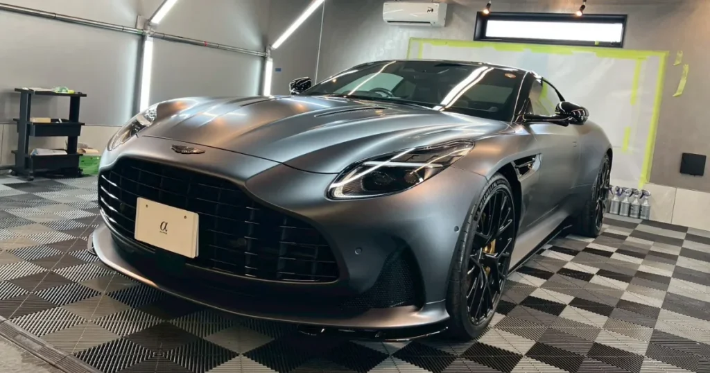アストンマーティン DB12の施工事例1