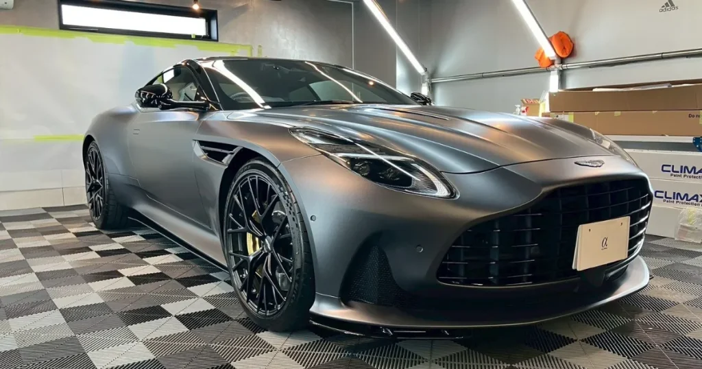 アストンマーティン DB12の施工事例2
