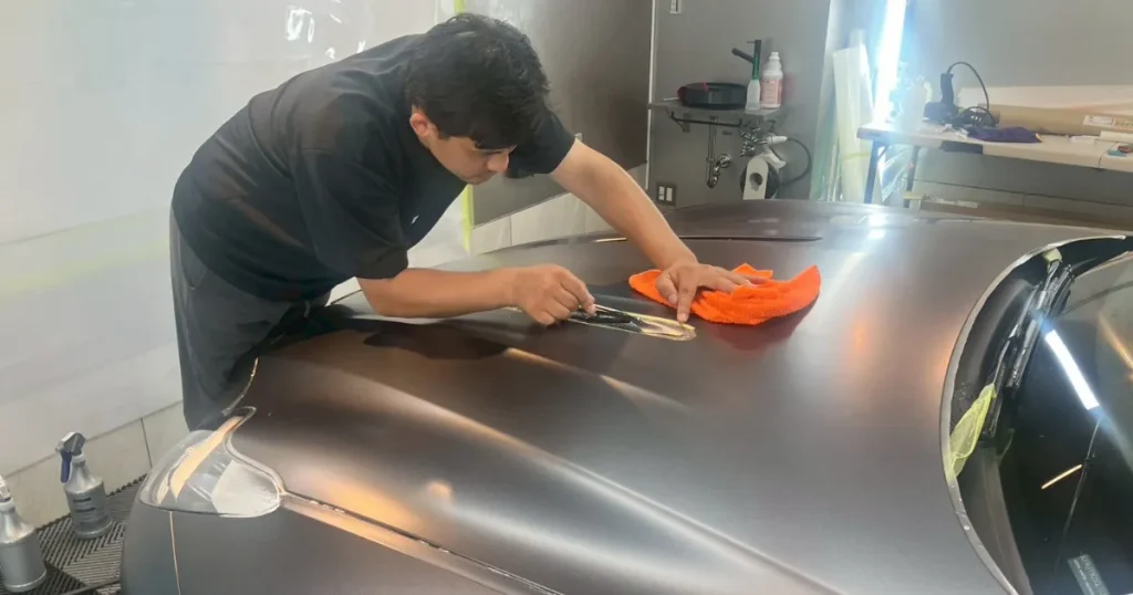 アストンマーティン DB12の施工事例6