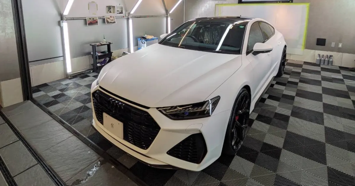 アウディ RS6 Avantの施工事例