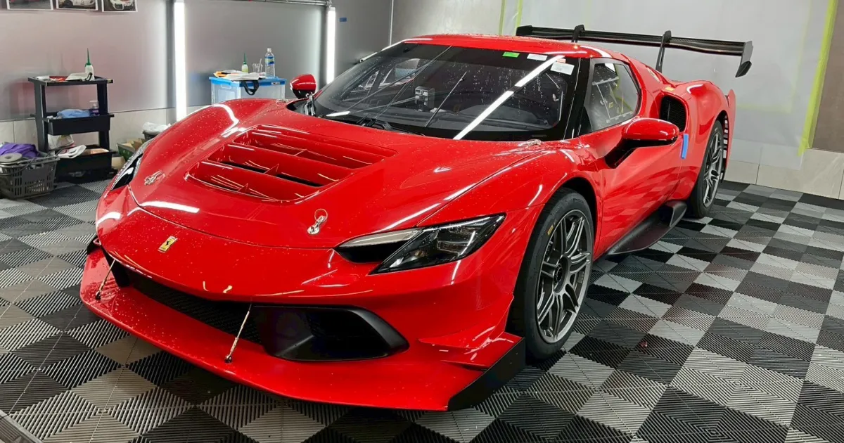 フェラーリ 296 GT3の施工事例