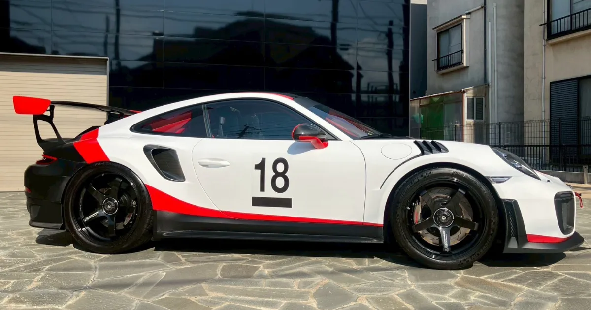 ポルシェ 911 GT2 RS 施工完了 リアビュー