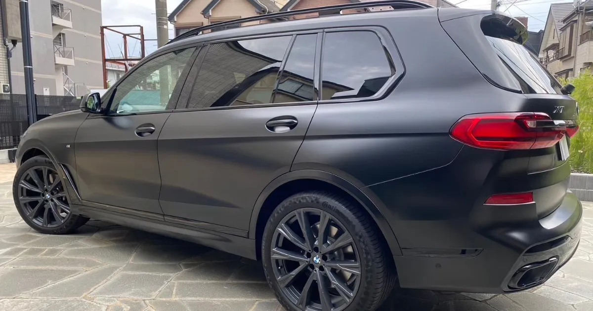 XPEL STEALTHのサテンフィニッシュと曲面施工