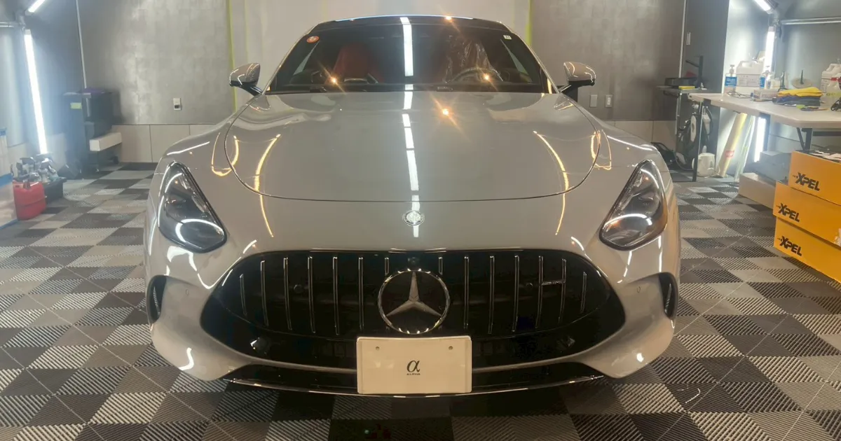 メルセデスAMG GT 63 ボンネットへのプロテクションフィルム施工
