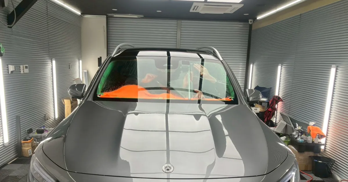 メルセデス・ベンツ GLB フロントガラス断熱フィルム施工完了
