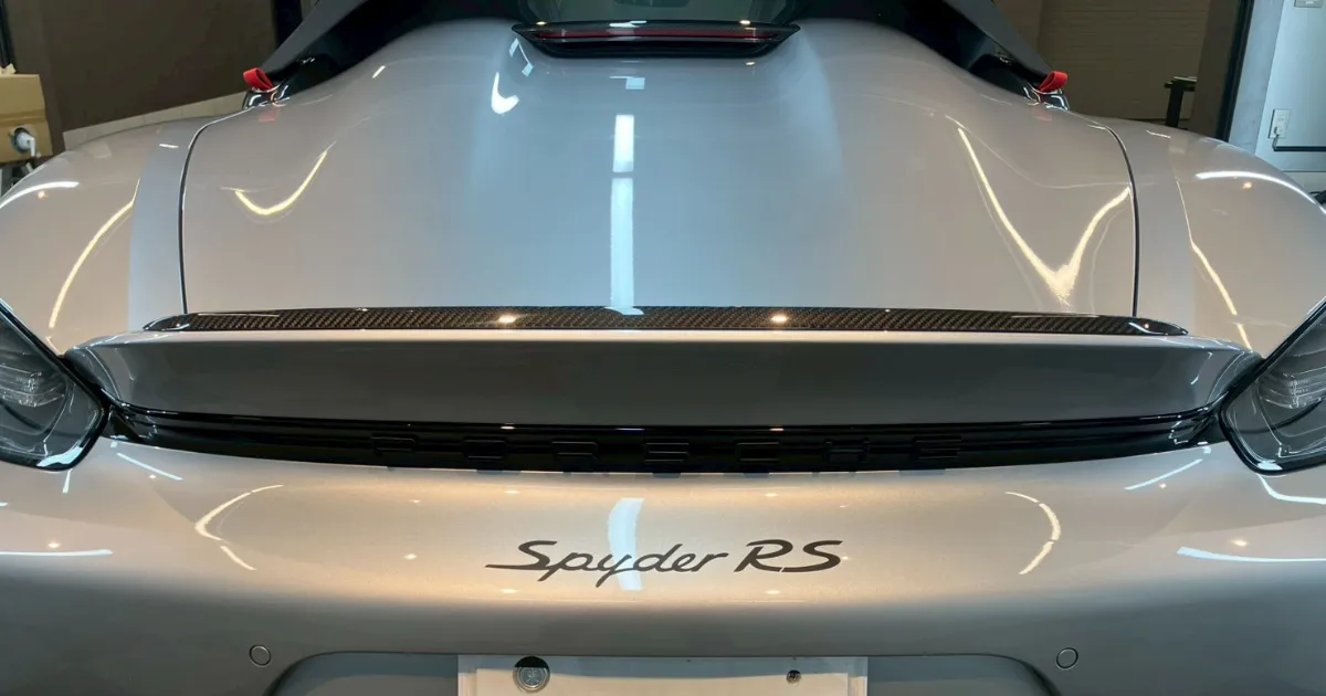 ポルシェ 718 スパイダー RS リアビュー プロテクションフィルム施工完了